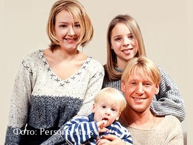 Дмитрий Харатьян с семьей